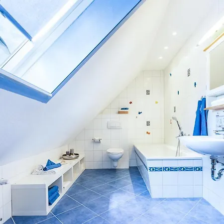 Sonnensteg 5 - Ein Tag Am Appartement Sellin (Rugen)