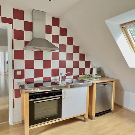 Sonnensteg 5 - Ein Tag Am Appartement Sellin (Rugen)